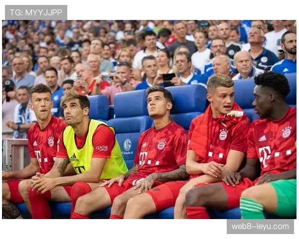 德甲转会窗引援热潮涌动，多位明星球员加盟助力球队状态回暖