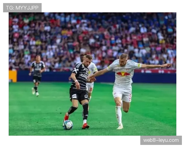 布鲁日战术调整显成效，高效反击助球队豪取连胜