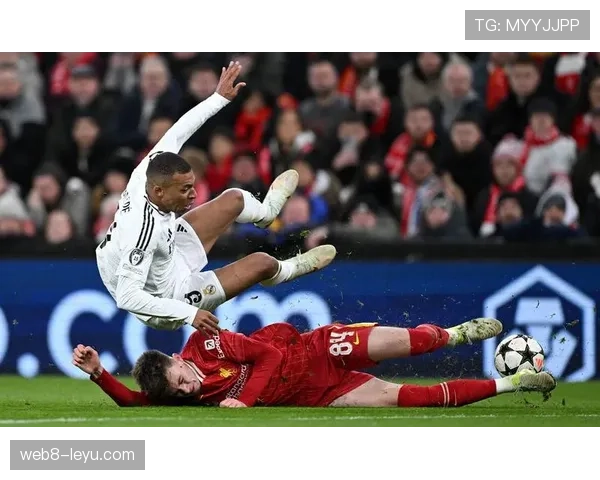 姆巴佩突破欧洲顶级后卫的压制能力解析 姆巴佩突破欧洲顶级后卫的压制能力解析