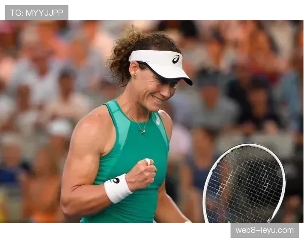 小威连网球拍都奢侈到让人怀疑是不是拿家里金库换的? 小威连网球拍都奢侈到让人怀疑是不是拿家里金库换的?